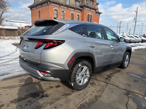 New 2026 Hyundai Tucson SE image 7