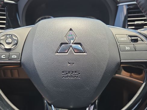 Used 2020 Mitsubishi Outlander SE FWD image 28