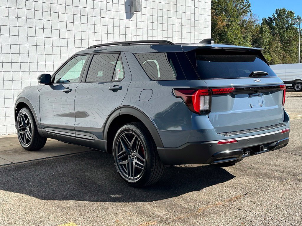 New 2027 Ford Explorer ST-Line w/ Premium Package AWD/4WD image 34