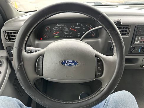 Used 2004 Ford F250 Lariat image 27