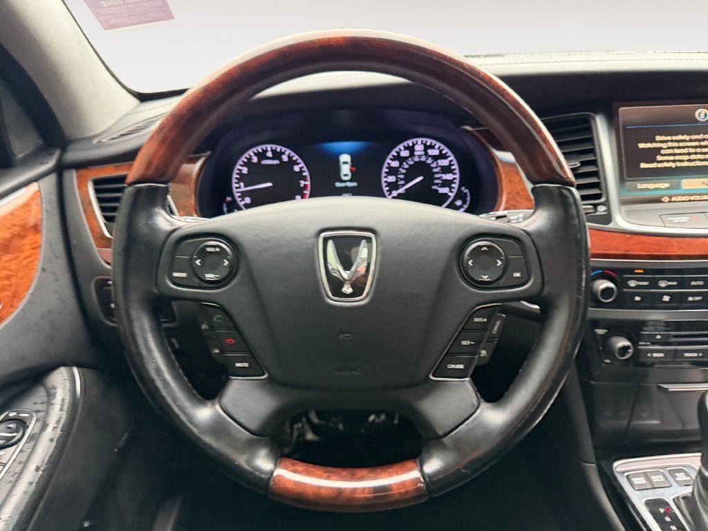 Used 2014 Hyundai Equus Signature RWD image 13