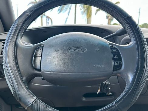 Used 2002 Ford F150 XLT RWD image 21