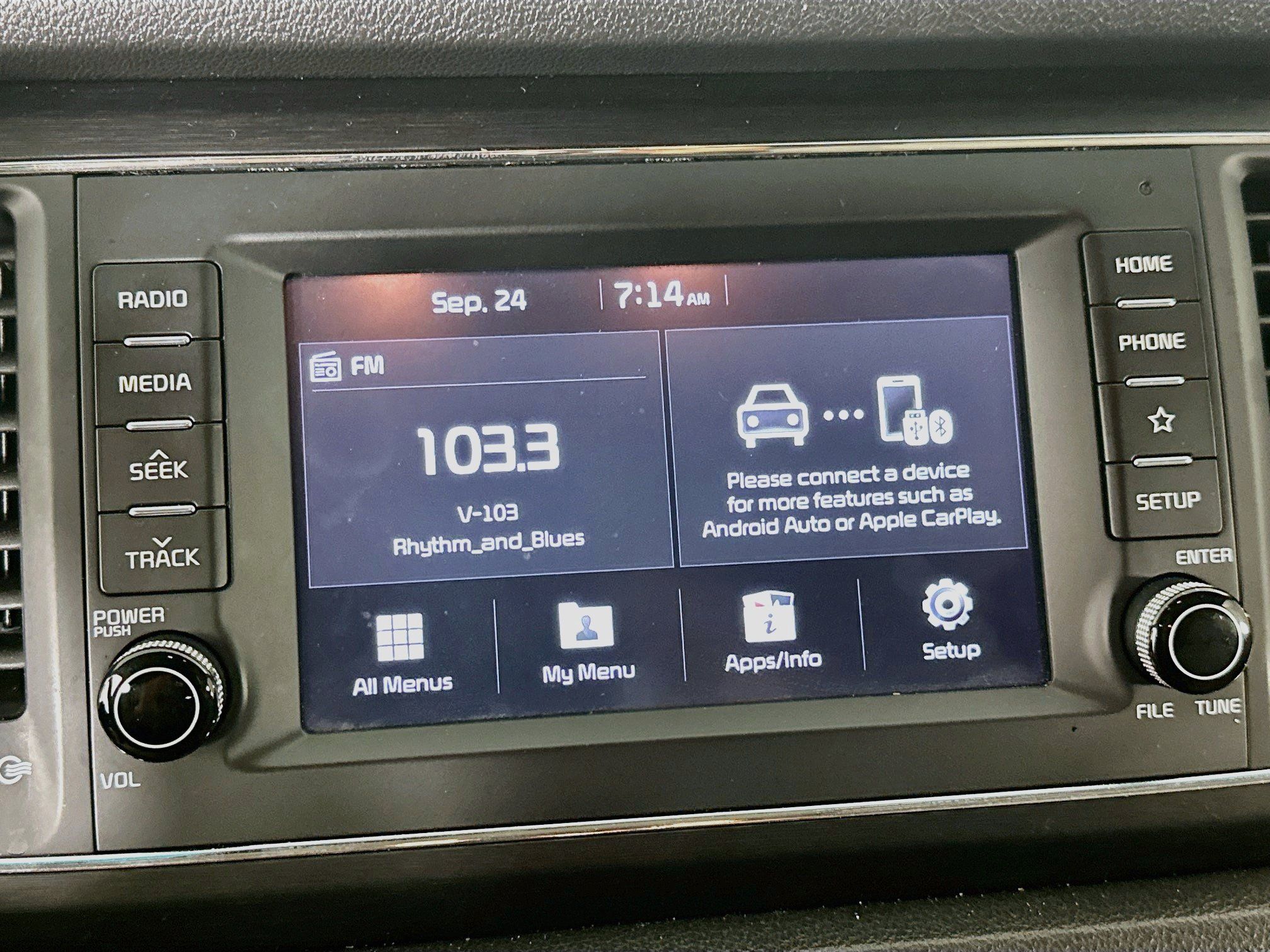 Used 2020 Kia Sedona LX FWD image 19