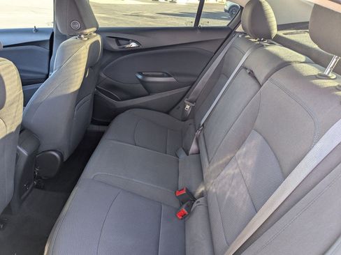 Used 2017 Chevrolet Cruze LT w/ Convenience Package image 32