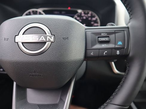 Certified 2025 Nissan Rogue SV AWD/4WD image 23
