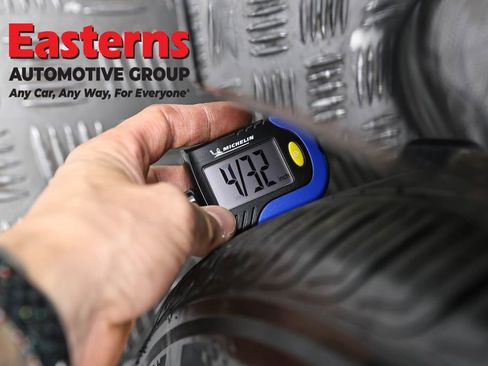 Used 2025 Volkswagen Jetta Sport FWD image 27