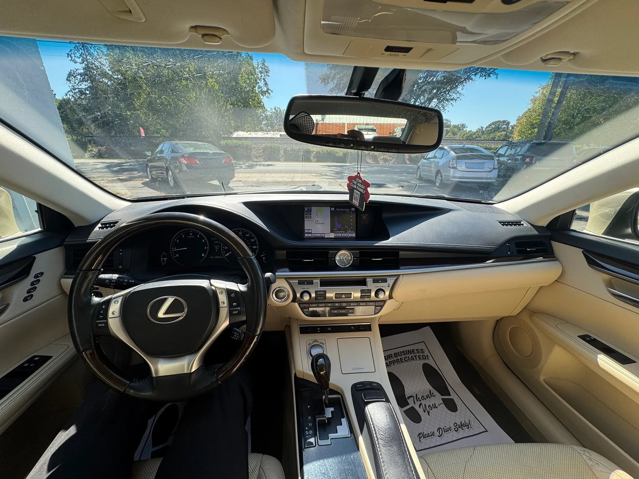 Used 2014 Lexus ES 350 w/ Luxury Package FWD image 25