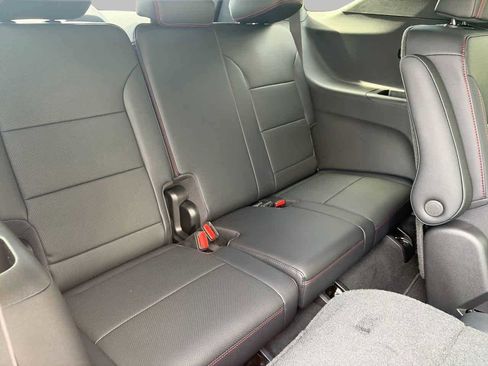 New 2026 Chevrolet Traverse Z71 w/ Driver Confidence Package AWD/4WD image 15