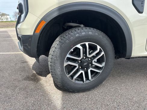 New 2025 Ford Ranger Lariat w/ Trailer Tow Package image 17