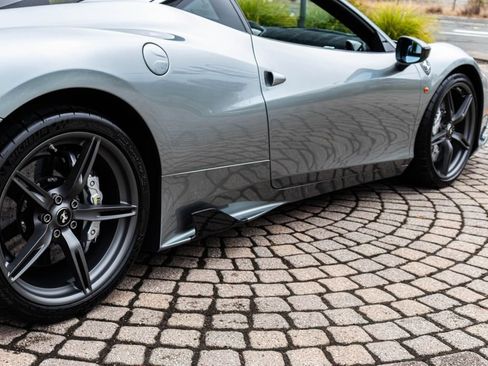 Used 2014 Ferrari 458 Speciale Coupe RWD image 20