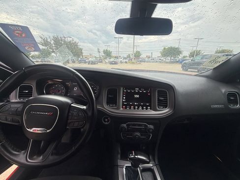 Used 2023 Dodge Charger SXT RWD image 15