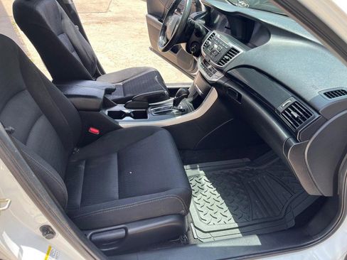 Used 2014 Honda Accord Sport image 8