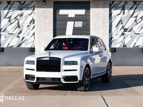 Used 2022 Rolls-Royce Cullinan image 6