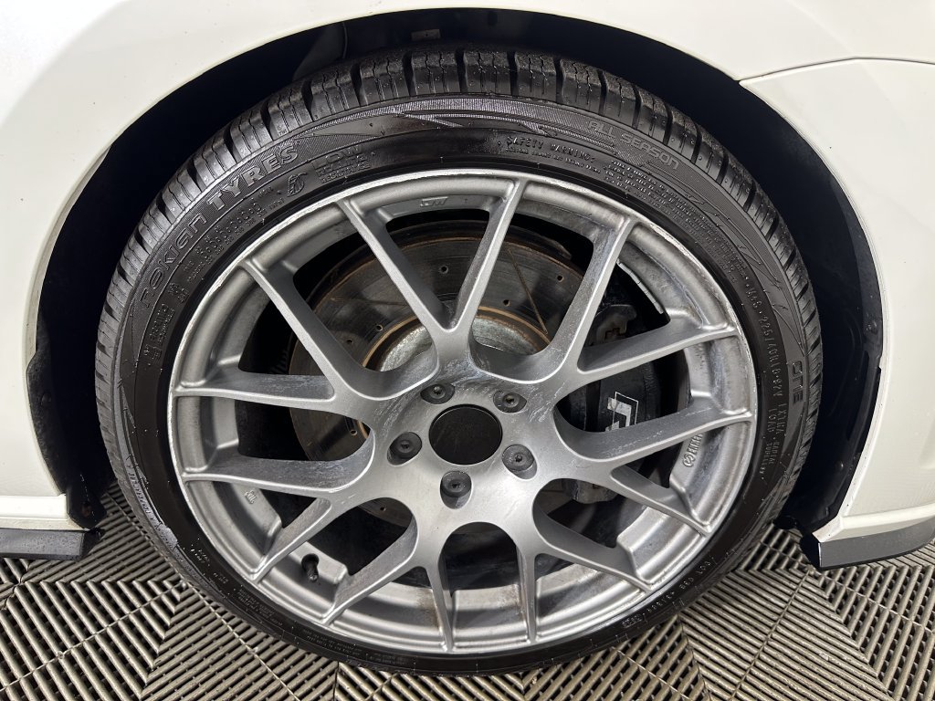 Used 2018 Volkswagen Golf R 4-Door AWD/4WD image 30