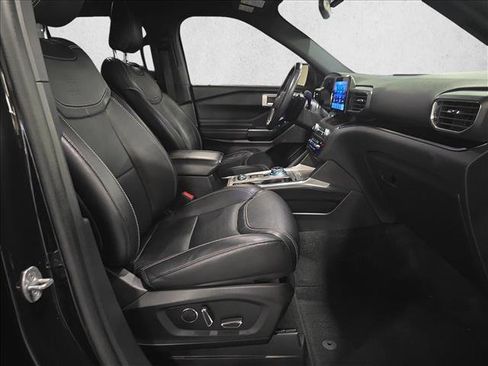 Used 2020 Ford Explorer ST image 10