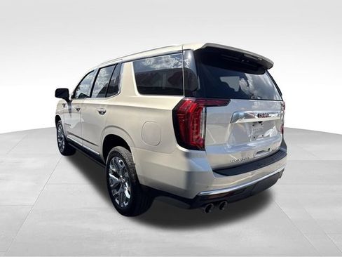 Used 2023 GMC Yukon Denali AWD/4WD image 9