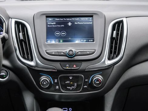 Used 2023 Chevrolet Equinox LT image 13