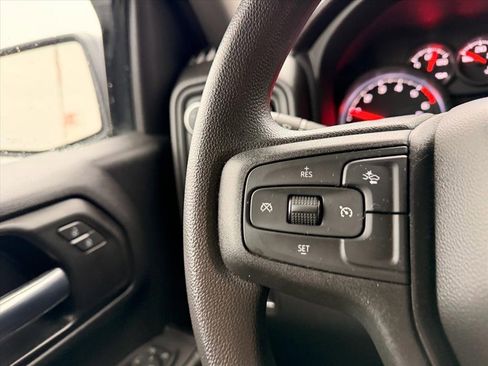 Used 2025 Chevrolet Silverado 1500 Custom Trail Boss w/ LPO, Dark Essentials Package image 17