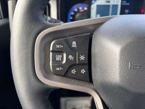 Used 2024 Ford Bronco Wildtrak image 29