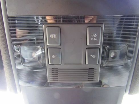 Used 2022 Volkswagen Tiguan SE R-Line image 56