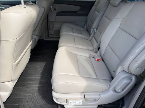 Used 2015 Honda Odyssey EX-L image 13