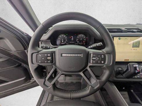 New 2026 Land Rover Defender 130 X-Dynamic SE AWD/4WD image 19