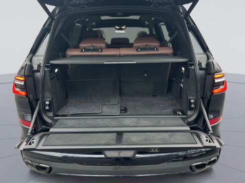 Used 2023 BMW X7 M60i w/ Executive Package image 27