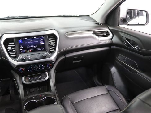 Used 2020 GMC Acadia SLT image 23