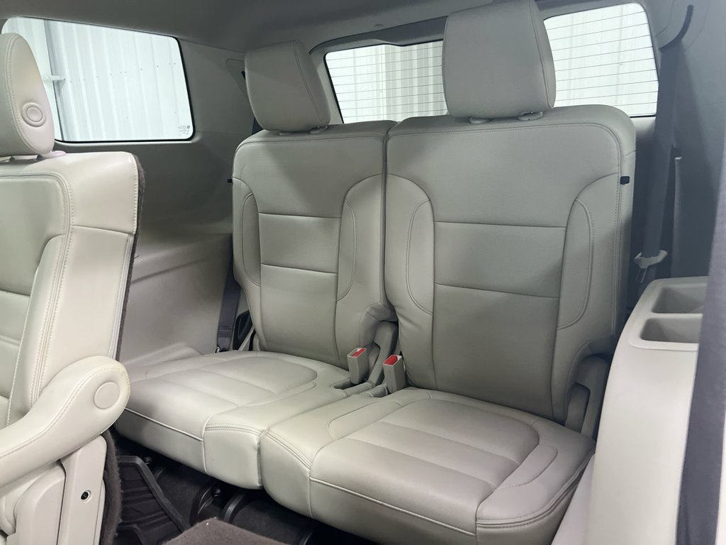 Used 2019 GMC Acadia Denali w/ Technology Package FWD image 25