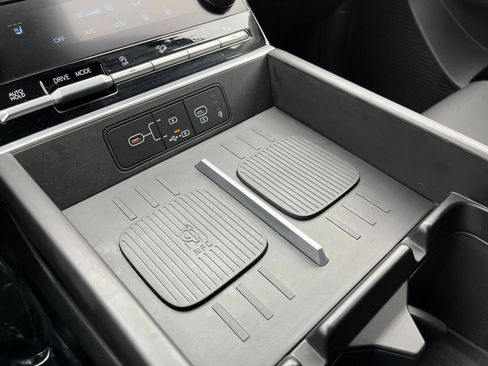 Used 2025 Hyundai Santa Fe SEL image 32