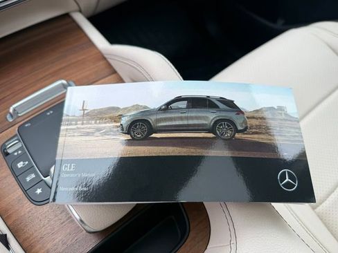 Used 2022 Mercedes-Benz GLE 350 4MATIC image 26