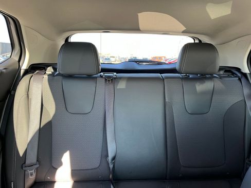 Used 2025 Buick Encore GX Preferred image 36