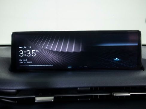 Used 2022 Genesis GV70 3.5T Sport image 20