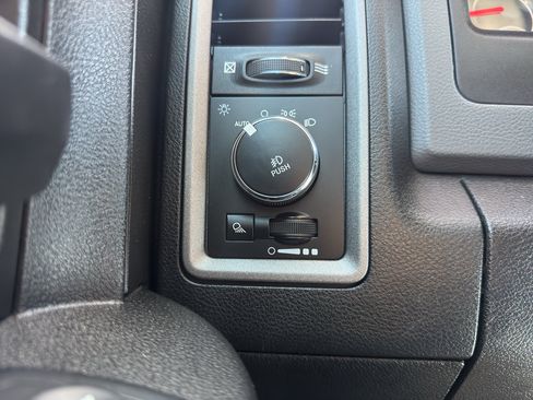 Used 2020 RAM 1500 Tradesman w/ Tradesman SXT Package AWD/4WD image 17