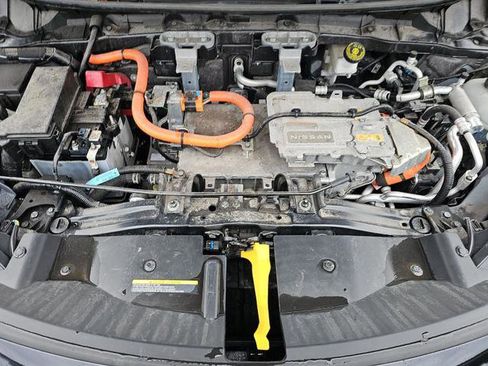 Used 2023 Nissan Ariya AWD image 8
