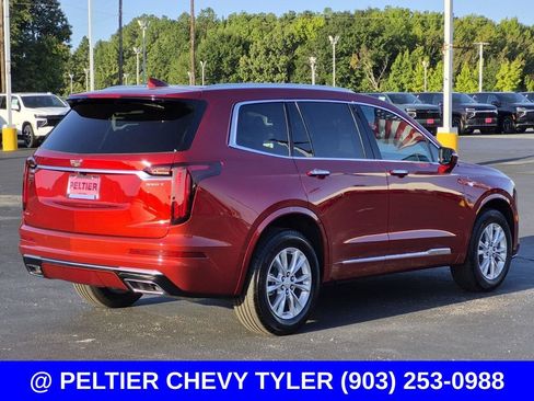 Used 2025 Cadillac XT6 Luxury FWD image 6