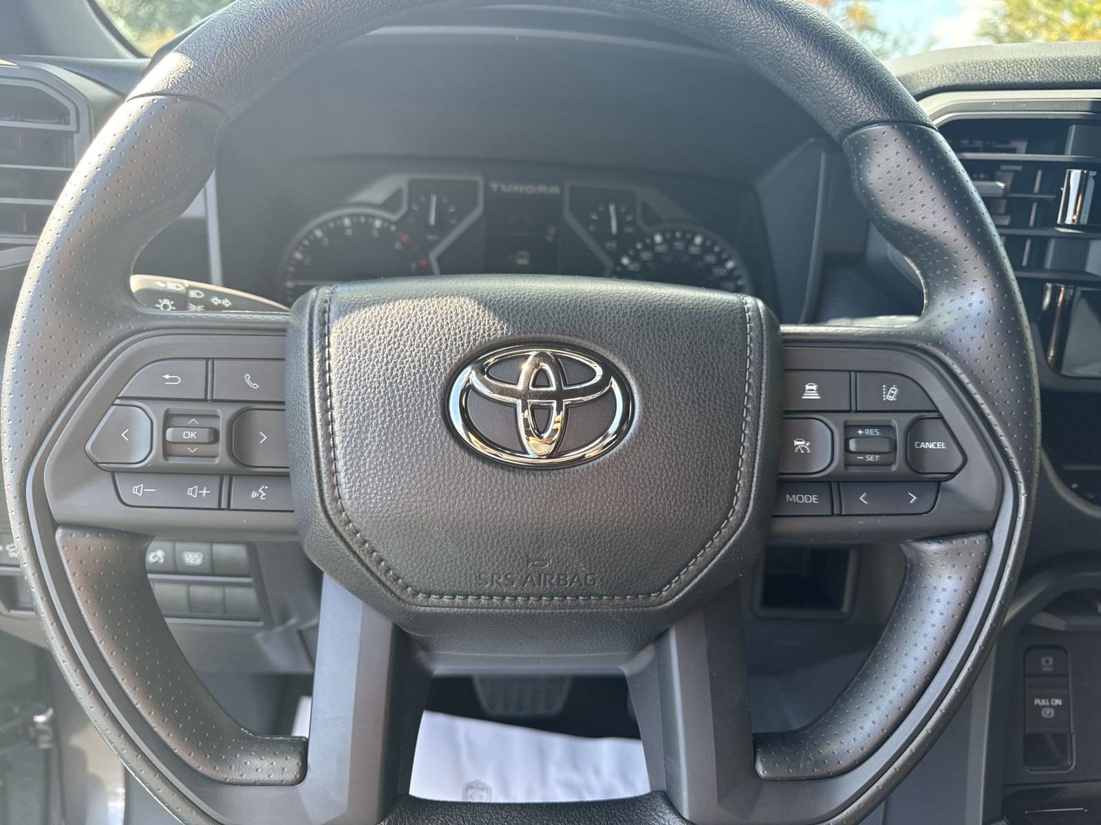 New 2025 Toyota Tundra SR w/ SR Tow Package AWD/4WD image 17