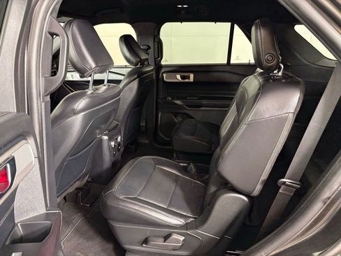 Used 2020 Ford Explorer Limited RWD image 36