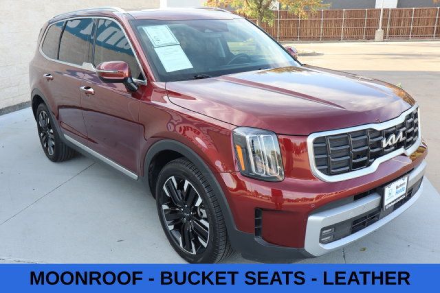 Used 2023 Kia Telluride SX FWD image 3