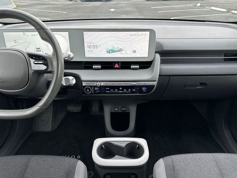 Certified 2023 Hyundai Ioniq 5 SE image 16