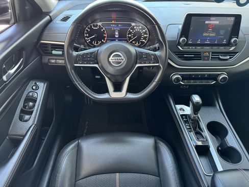 Used 2022 Nissan Altima 2.5 SR image 18