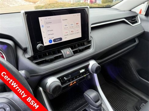 Used 2025 Toyota RAV4 LE image 25