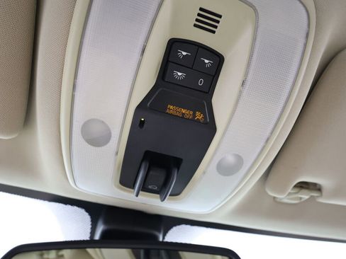 Used 2009 Volvo XC70 3.2 image 38