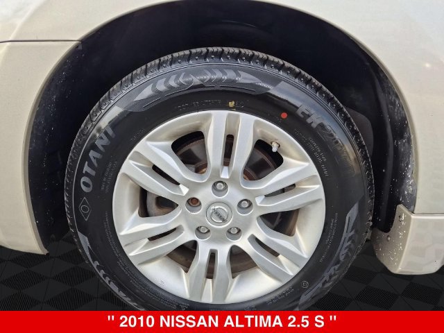 Used 2010 Nissan Altima 2.5 S w/ Convenience Pkg FWD image 10