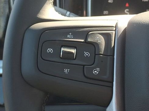 New 2026 GMC Sierra 1500 SLE image 19