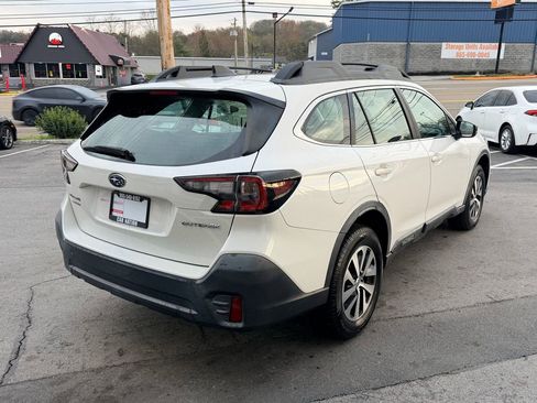 Used 2020 Subaru Outback image 6