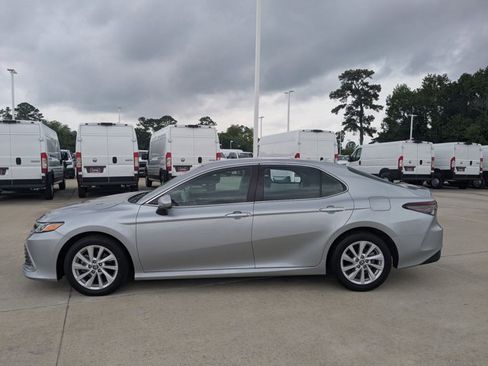 Used 2023 Toyota Camry LE FWD image 9