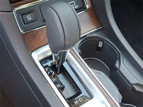 New 2025 Subaru Ascent Touring image 31