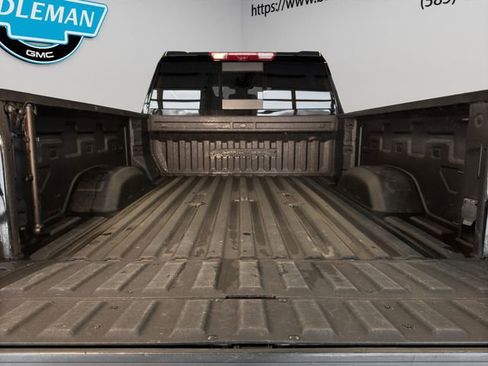 Used 2024 GMC Sierra 2500 AT4X image 29