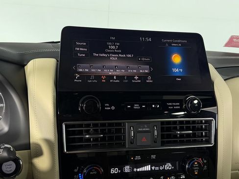 Used 2024 INFINITI QX80 Sensory AWD/4WD image 19